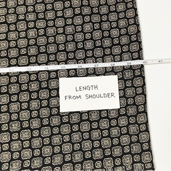 J. McLaughlin Stretch Knit Sheath Dress Medium black tan damask print pockets - Picture 12 of 15